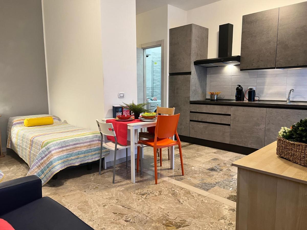 Bnbook Monolocale Beatrice Rho Fiera Bagian luar foto